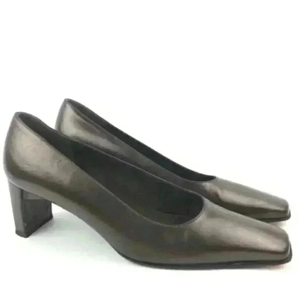 stuart weitzman Heels size 7 AAA Bronze Leather